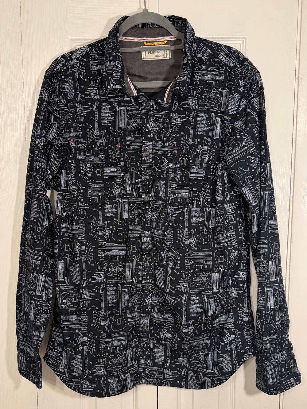 Free Planet Guitar Print Button Down Shirt XL Black
